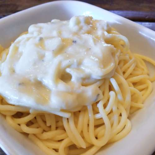 Massa ao molho 4 Queijos.