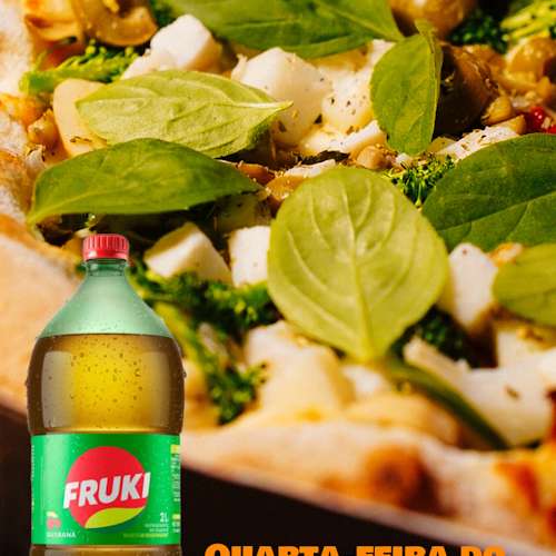 Pizza grande + fruki grátis