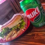 Xis Salada C/ Fritas + Guaraná Lata