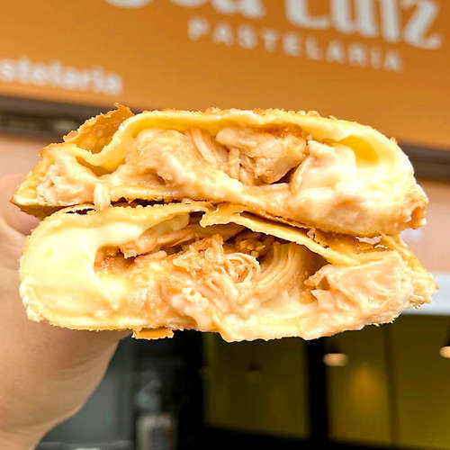 Pastel salgado médio