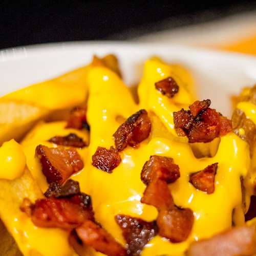 fritas, cheddar e bacon