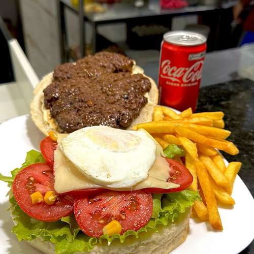 Xis Salada + Fritas