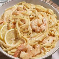 FETTUCCINE AOS QUEIJOS C/CAMARÕES P/1