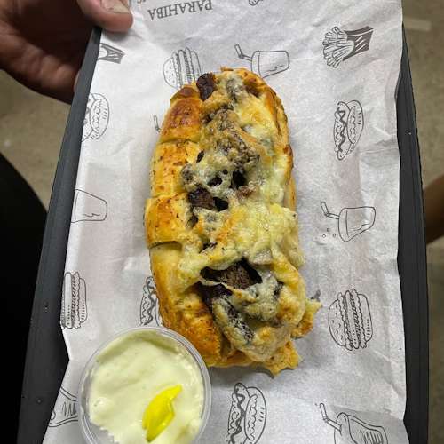 Pão de Alho Recheado com Churrasquinho