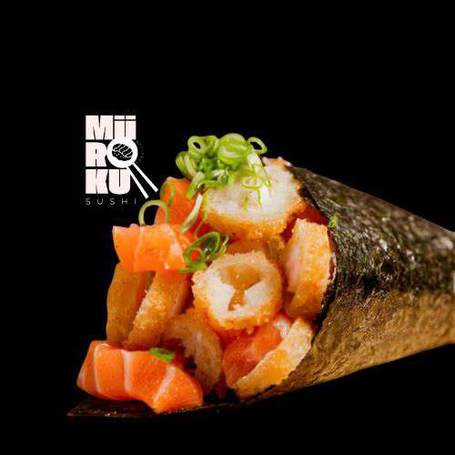 temaki camarão empanado+ salmão cru